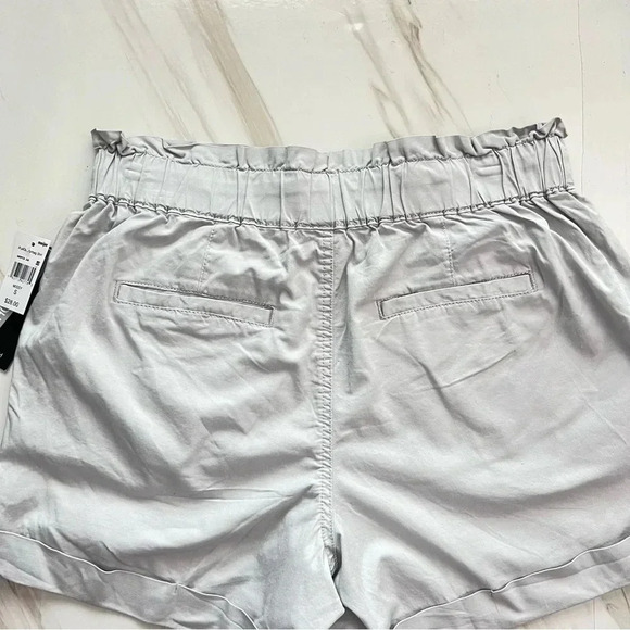 Stitch Star Missy Shorts Size Small Pull-On Paper Bag Waist Style Light Gray - Picture 3 of 10
